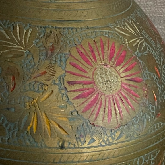 10” Vintage etched brass vase - Picture 4 of 7